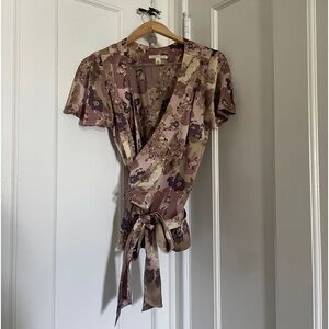Vintage Banana Republic 100% silk Wrap Around Top